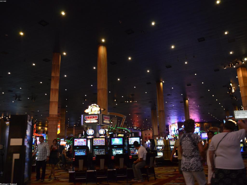 ការបង្ហាញអំពី​ slot